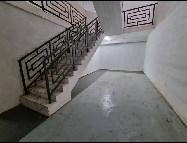 1,260M² WAREHOUSE TO LET IN ORMONDE
